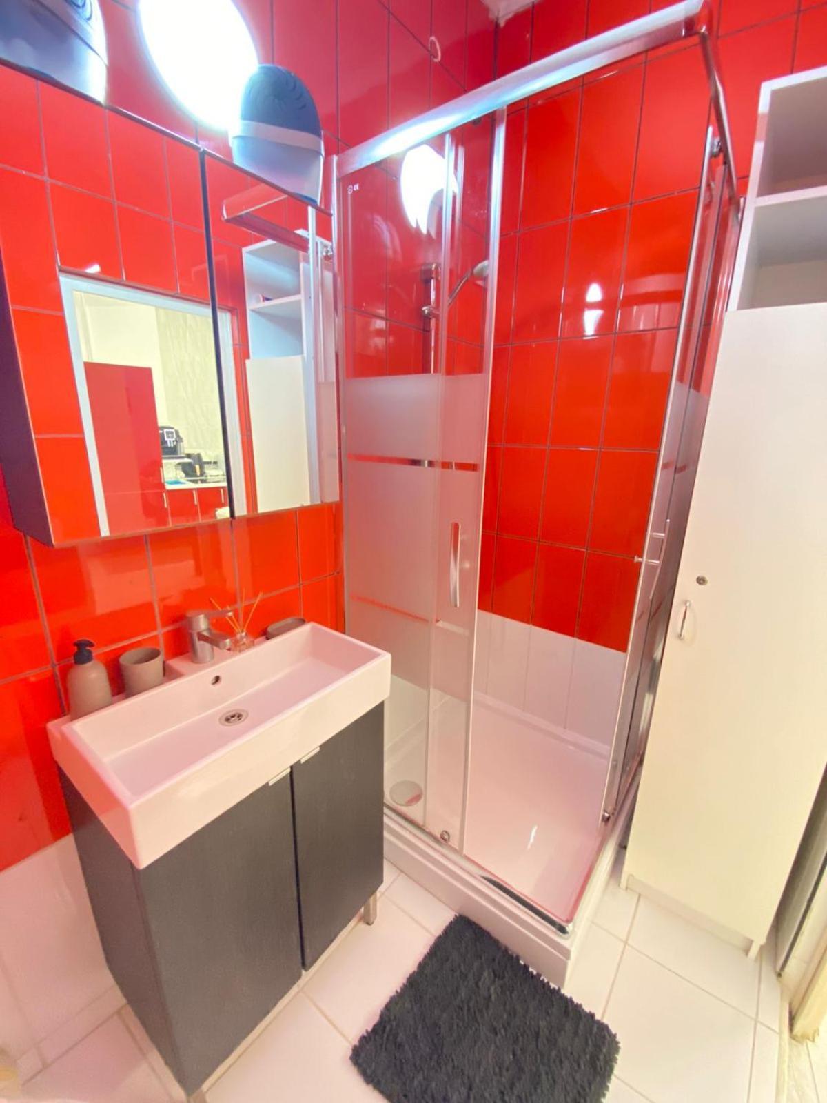 Yes, Yes! Lovely Good Amenities Center * Budapešť