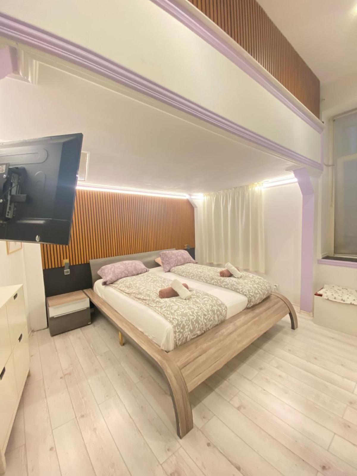Apartmán Yes, Yes! Lovely Good Amenities Center *